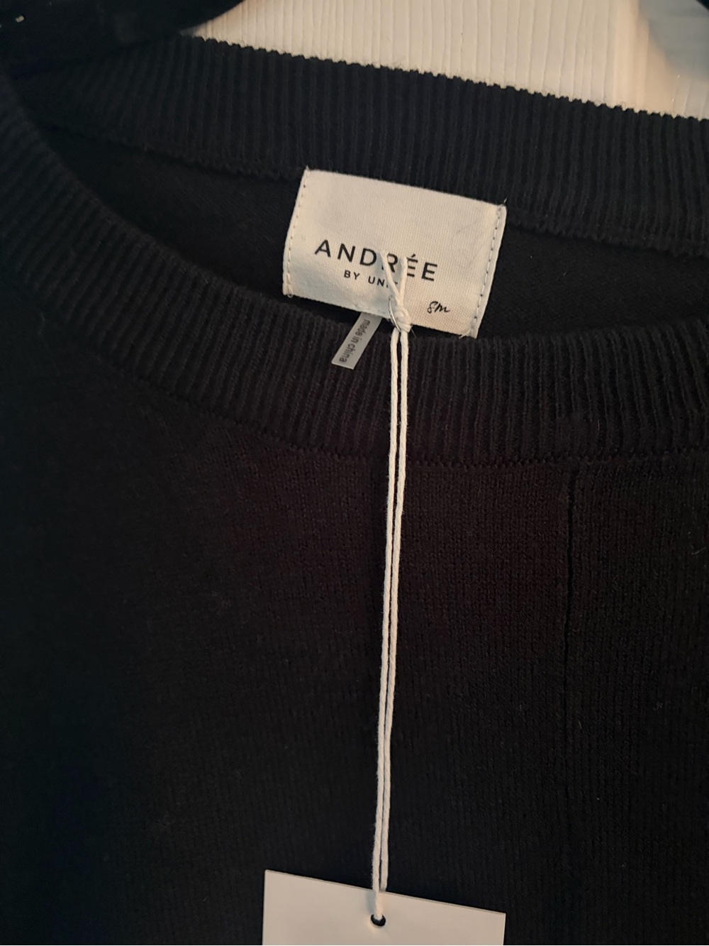 ANDREE BY UNIT Black Oversized Poncho Top - Picture 2 of 3